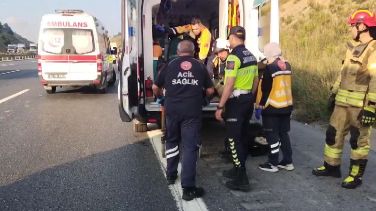 Hafif ticari araç TIR’a çarptı! 1’i bebek 3 kişi öldü 7